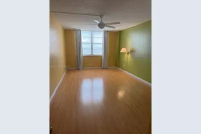 250 174th St #1420, Sunny Isles Beach, FL 33160 - Photo 18