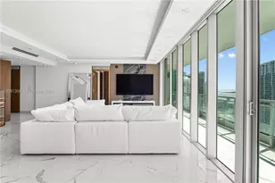 92 SW 3rd St, Miami, FL 33130 - Photo 22