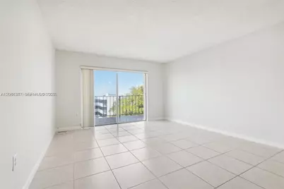 9360 Fontainebleau Blvd #612, Miami, FL 33172 - Photo 4