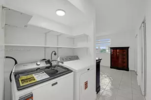 170 SE 5th Ave, Dania Beach, FL 33004 - Photo 12
