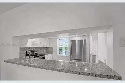 170 SE 5th Ave #405, Dania Beach, FL 33004 - Photo 6