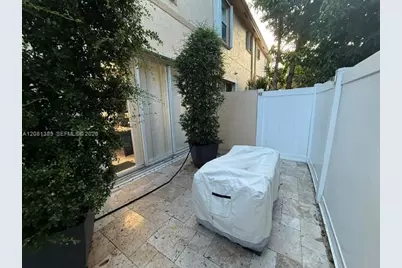 692 NW 170th Ter, Pembroke Pines, FL 33028 - Photo 22