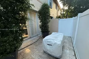 692 NW 170th Terrace, Pembroke Pines, FL 33028 - Photo 22
