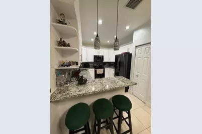692 NW 170th Ter, Pembroke Pines, FL 33028 - Photo 6