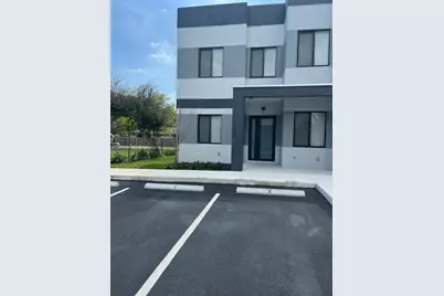309 NW 7th Ct #1, Hallandale Beach, FL 33009 - Photo 10