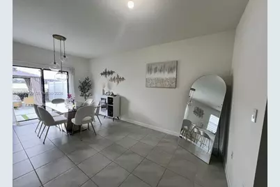 3328 W 114th Ter #3328, Hialeah, FL 33018 - Photo 10
