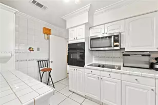 4470 NW 171 Terrace, Miami Gardens, FL 33055 - Photo 10