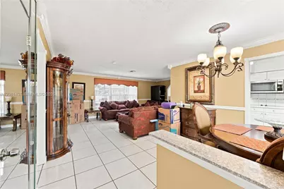 4470 NW 171st Ter, Miami Gardens, FL 33055 - Photo 4