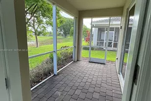 4729 Greenway Dr, Hollywood, FL 33021 - Photo 6