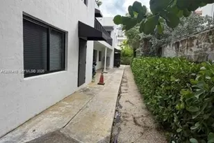 625 SW 5th Ave, Miami, FL 33130 - Photo 2