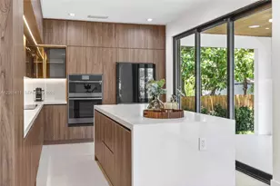 6853 S Waterway Dr, Miami, FL 33155 - Photo 10