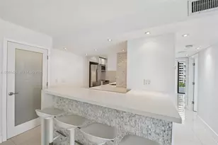 200 SE 15th Rd, Miami, FL 33129 - Photo 18