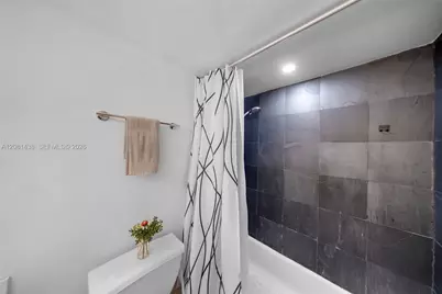 1000 West Ave #328, Miami Beach, FL 33139 - Photo 16