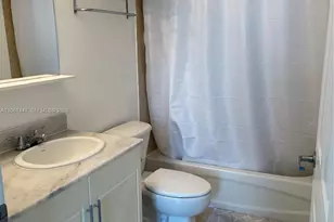 275 NE 18th St, Miami, FL 33132 - Photo 14