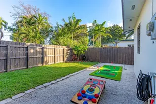 1075 NE 12th Ave, Homestead, FL 33030 - Photo 30