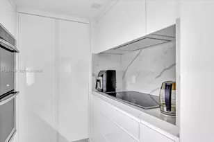 9801 Collins Ave, Bal Harbour, FL 33154 - Photo 10