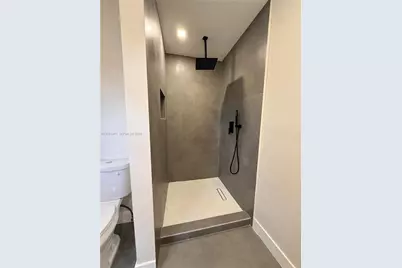 21002 NW 34th Ct, Miami Gardens, FL 33056 - Photo 16