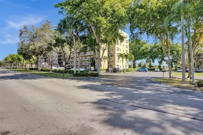 4570 NW 18th Avenue #202, Deerfield Beach, FL 33064 - Photo 34