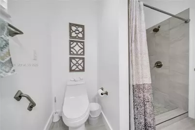 11142 Lakeland Cir, Other City - In The State Of Florida, FL 33913 - Photo 24