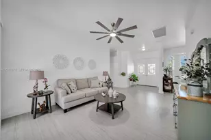 11142 Lakeland Cir, Other City - In The State Of Florida, FL 33913 - Photo 8