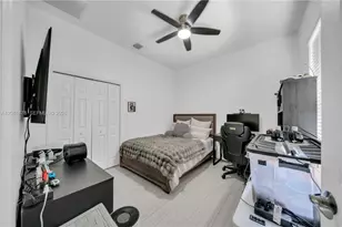 11142 Lakeland Cir, Other City - In The State Of Florida, FL 33913 - Photo 20