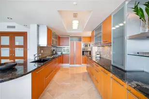 400 Alton Rd, Miami Beach, FL 33139 - Photo 16