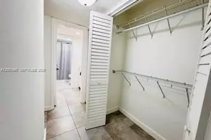 3490 Foxcroft Rd, Miramar, FL 33025 - Photo 16