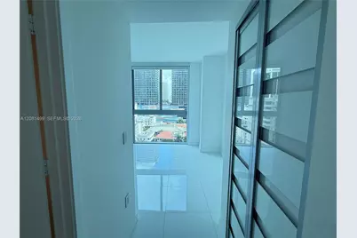 1100 S Miami Ave #1210, Miami, FL 33130 - Photo 20