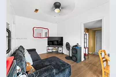 4850 NW 6th St, Miami, FL 33126 - Photo 22