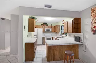 12611 SW 9th Terrace, Miami, FL 33184 - Photo 8