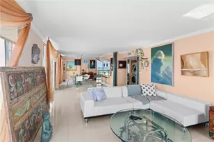 5900 Collins Ave, Miami Beach, FL 33140 - Photo 12