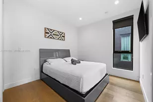 257 NW 39th St, Miami, FL 33127 - Photo 10