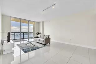 3000 Oasis Grabd Blvd, Fort Myers, FL 33916 - Photo 6