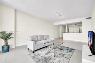 3000 Oasis Grabd Blvd, Fort Myers, FL 33916 - Photo 8