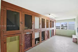 330 SE 2nd St, Hallandale Beach, FL 33009 - Photo 24