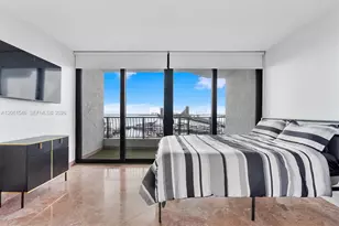555 NE 15th St, Miami, FL 33132 - Photo 4