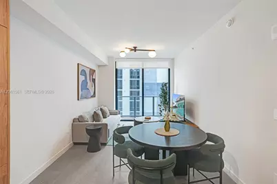 11 NE 6th St #610, Miami, FL 33132 - Photo 6