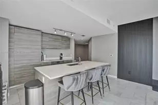 650 NE 32nd St, Miami, FL 33137 - Photo 6