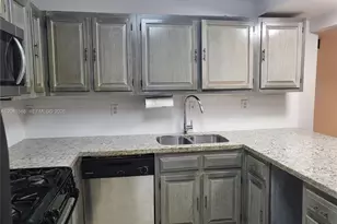 6924 SW 114th Pl, Miami, FL 33173 - Photo 2
