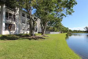 2880 N Oakland Forest Dr, Oakland Park, FL 33309 - Photo 30