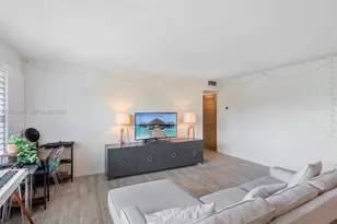 255 Sunrise Dr, Key Biscayne, FL 33149 - Photo 10