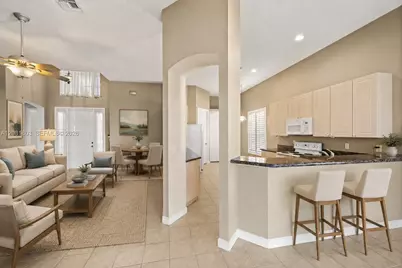 303 NW Somerset Cir, Port Saint Lucie, FL 34983 - Photo 4