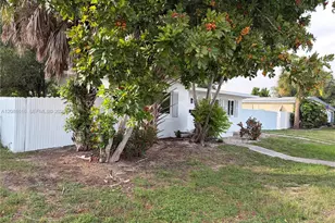 22202 Belinda Ave, Port Charlotte, FL 33952 - Photo 2