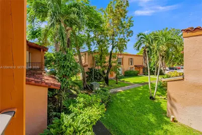 7110 Fairway Dr #L12, Miami Lakes, FL 33014 - Photo 8