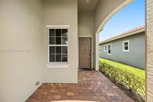 20028 SW Caserta Way, Port Saint Lucie, FL 34986 - Photo 4