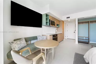 159 NE 6th St #3210, Miami, FL 33132 - Photo 6