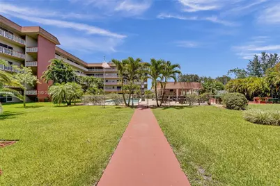 5300 Washington St #V308, Hollywood, FL 33021 - Photo 68