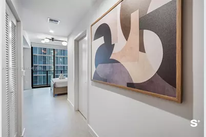 11 NE 6th St #2206, Miami, FL 33132 - Photo 4