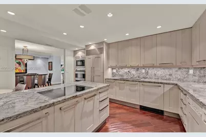 10155 Collins Ave #1504, Bal Harbour, FL 33154 - Photo 12