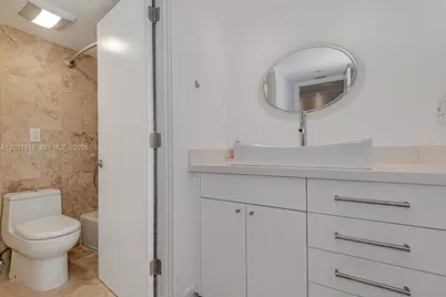 2301 Collins Ave #1515, Miami Beach, FL 33139 - Photo 12